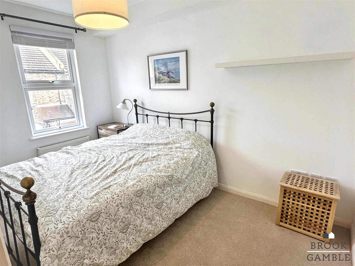 2 Bedroom House. Melbourne Road in Eastbourne,  9